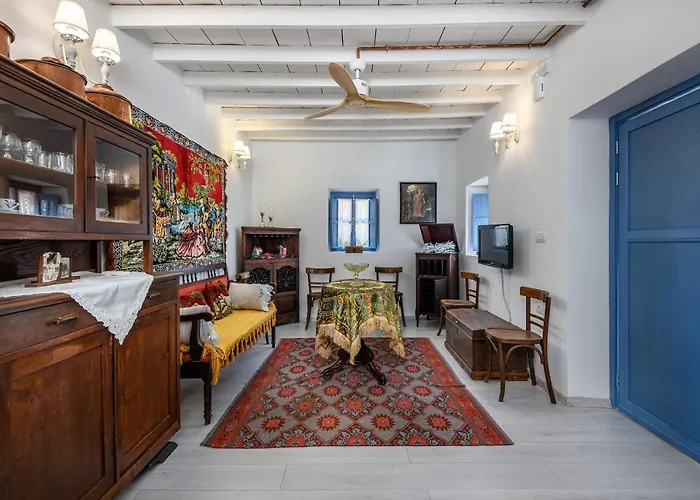 The Aegean Blue Country House Old Milos