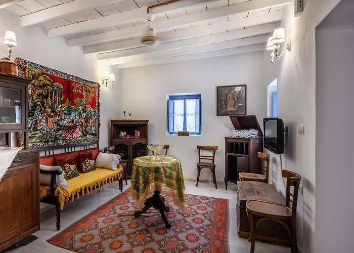 The Aegean Blue Country House Old Milos