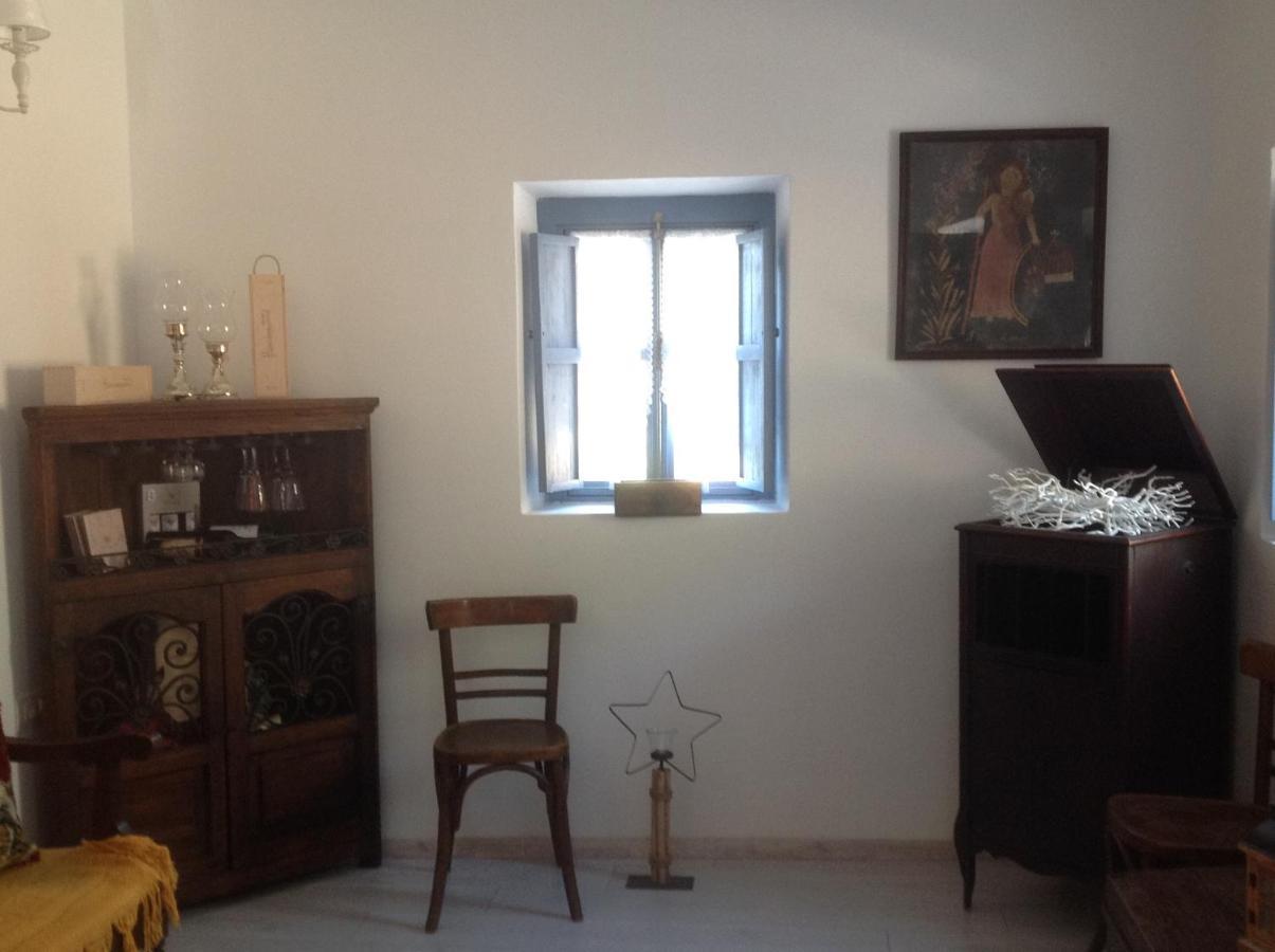 The Aegean Blue Old Milos Villa *